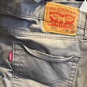 Levi's Men's Slim Jeans in Light Gray
